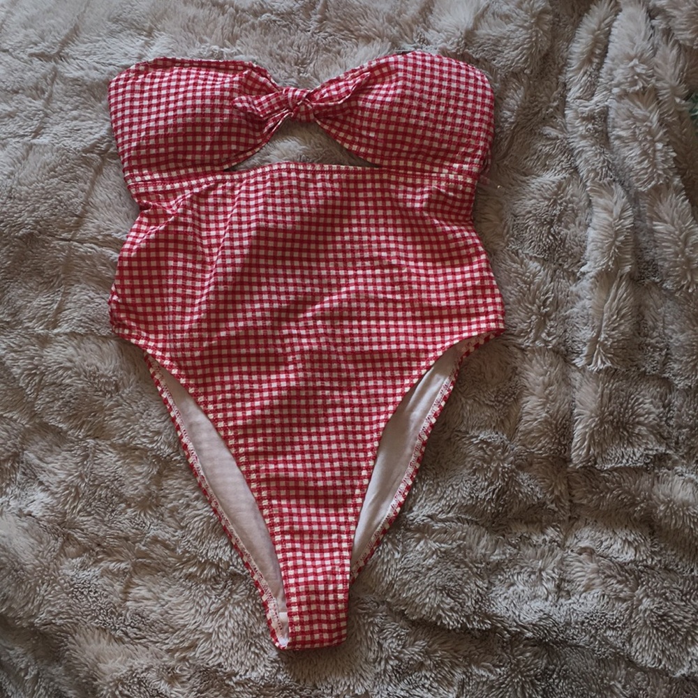 Forever 21 one piece swimsuit